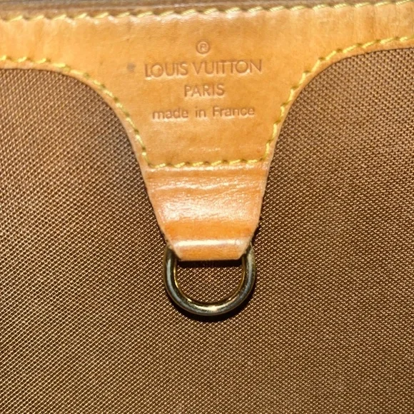 Authentic LOUIS VUITTON monogrammed Ellipse MM Handbag - Picture 7 of 9